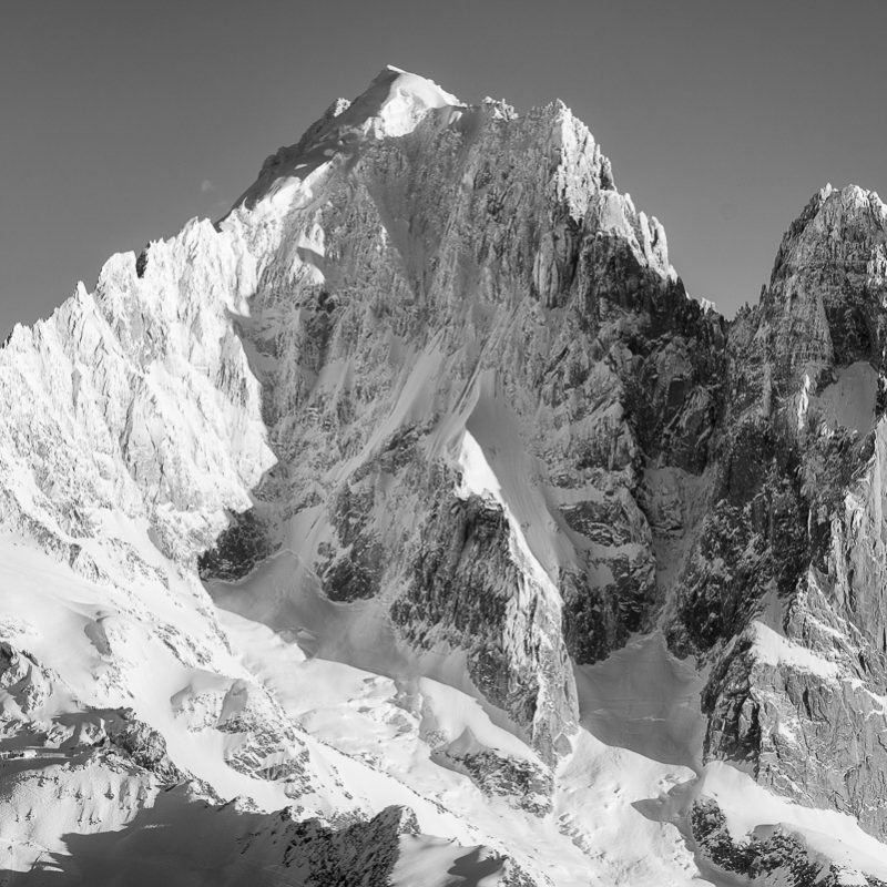 Photo-montagne-noir-et-blanc-aiguille-verte